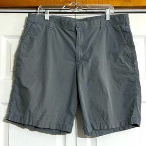 Columbia gray utility cargo activewear shorts men’s size 36 10” inseam